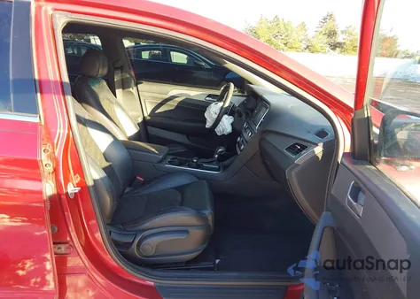 2018 Hyundai Sonata Sport z USA, uszkodzony, nr VIN 5NPE34AF3JH643583